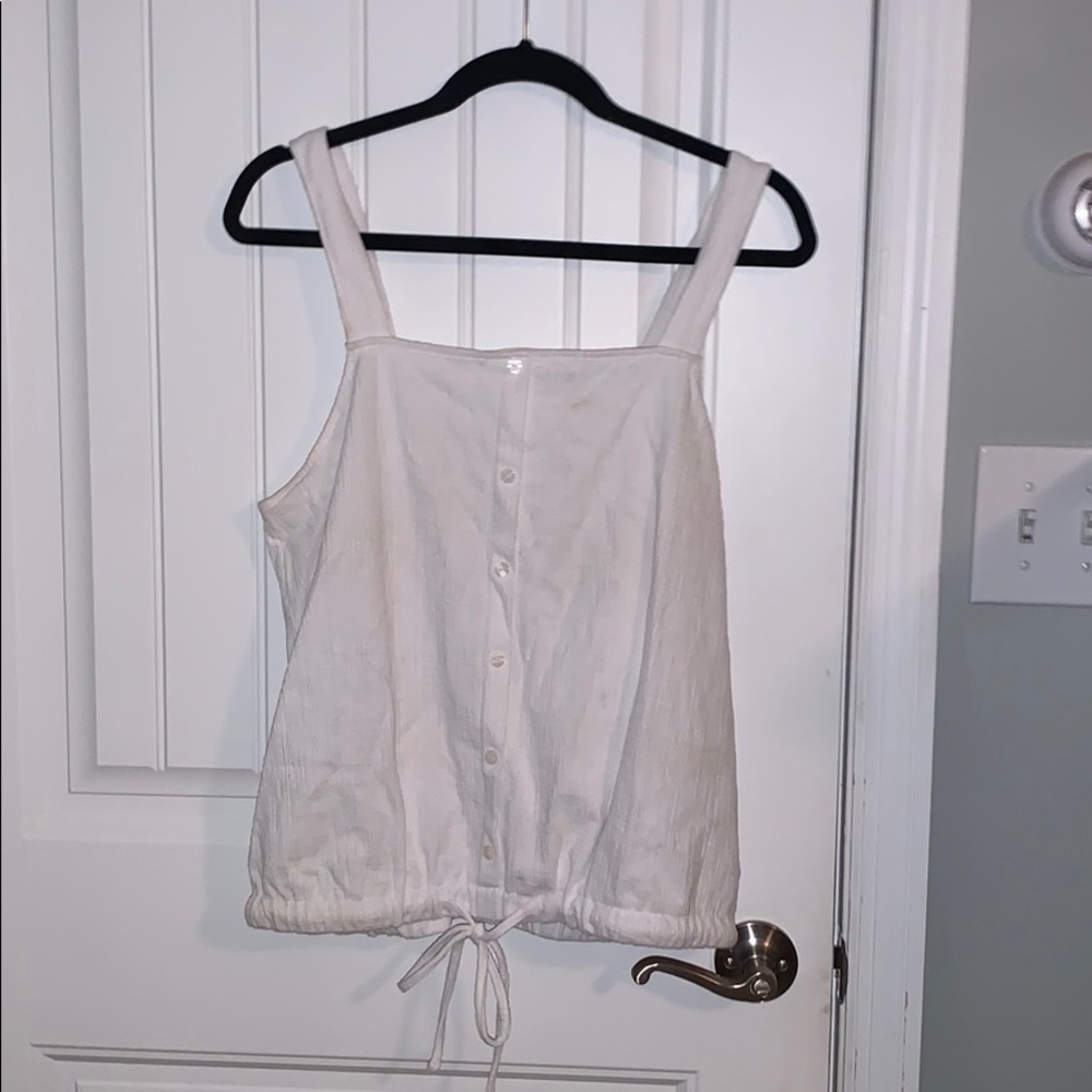 White tank